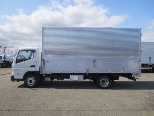 MITSUBISHI CANTER 2024 Image 31