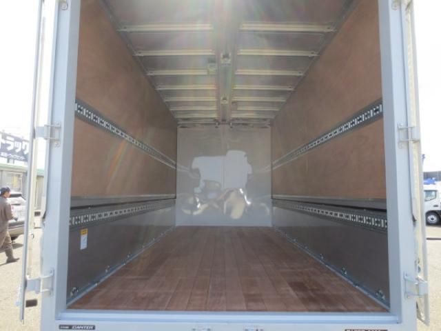 MITSUBISHI CANTER 2024 Image 31