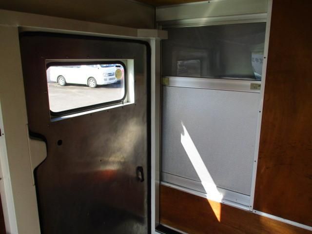 MITSUBISHI CANTER GUTS 1996 Image 31