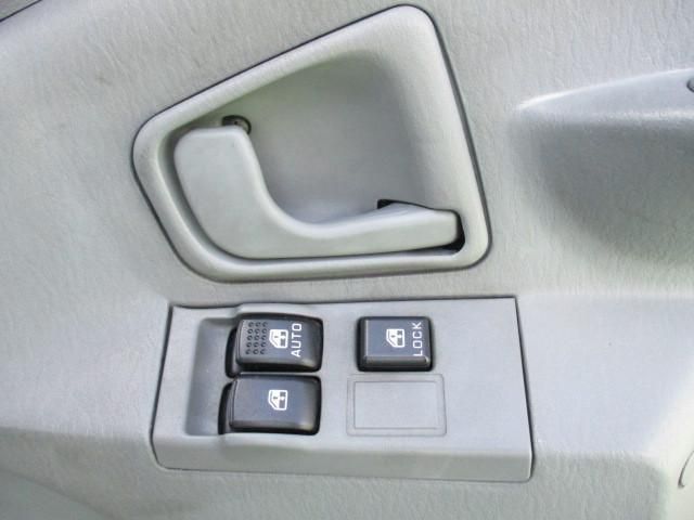 MITSUBISHI CANTER GUTS 1996 Image 31