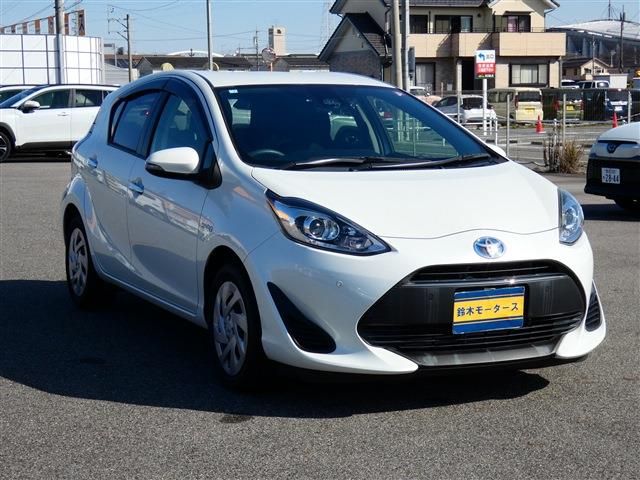 TOYOTA AQUA 2018 Image 31