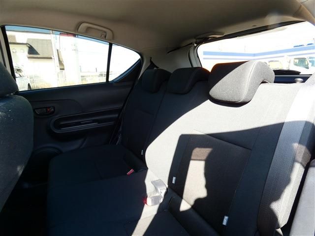 TOYOTA AQUA 2018 Image 31