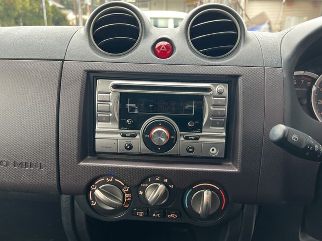 MITSUBISHI PAJERO MINI 2012 Image 31