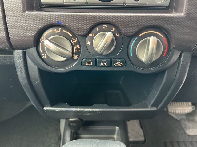 MITSUBISHI PAJERO MINI 2012 Image 31