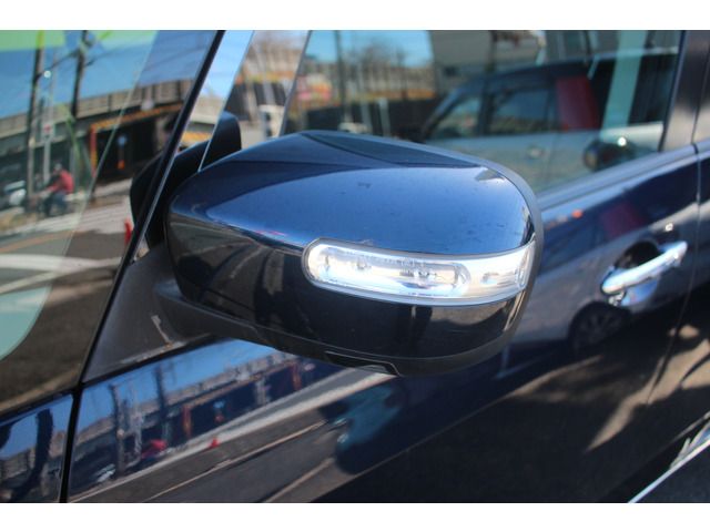 MAZDA BIANTE 2015 Image 31