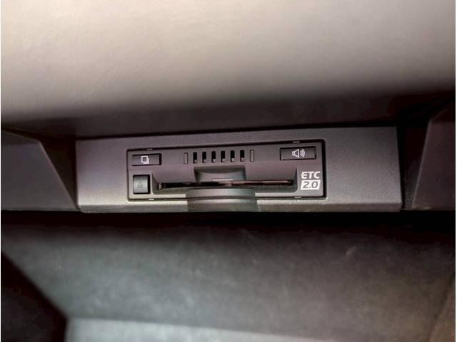 TOYOTA LEXUS NX300H 2018 Image 31