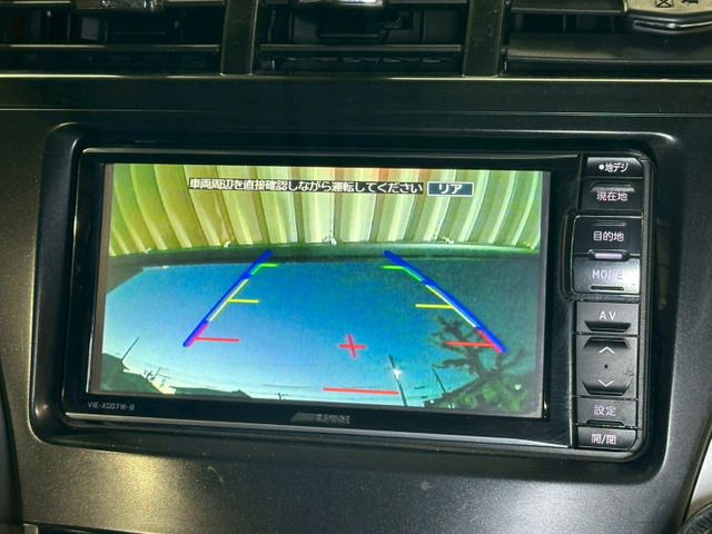 TOYOTA PRIUS ALPHA 2013 Image 31