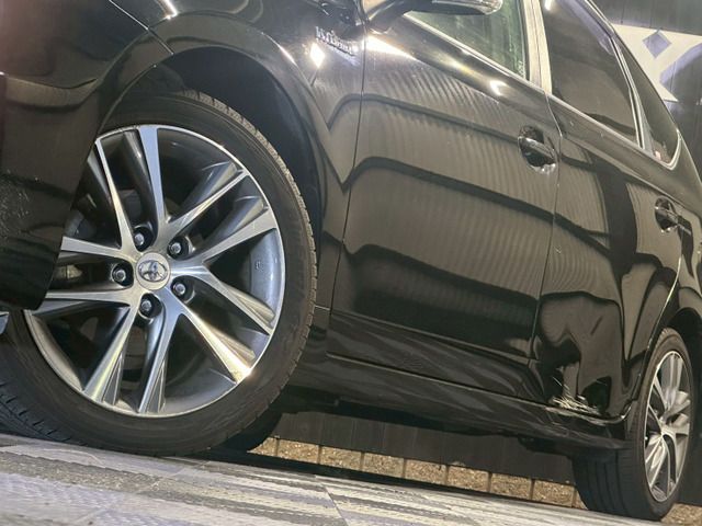 TOYOTA PRIUS ALPHA 2013 Image 31