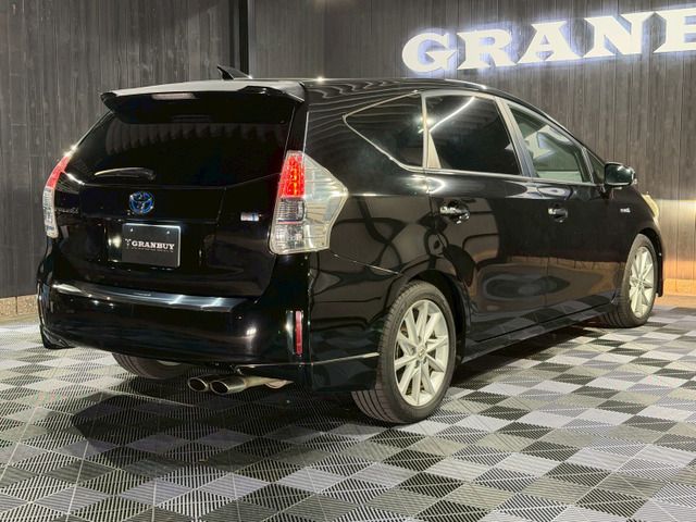 TOYOTA PRIUS ALPHA 2013 Image 31