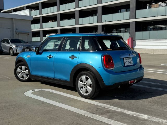 BMW MINI ONE 5DOOR 2017 Image 31