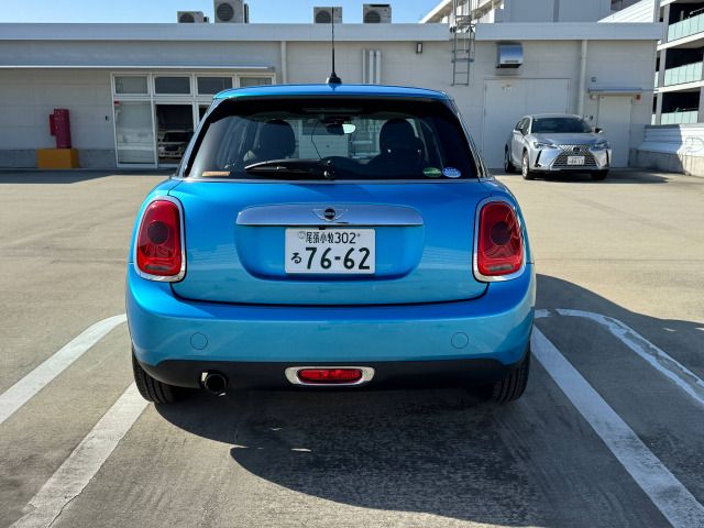 BMW MINI ONE 5DOOR 2017 Image 31