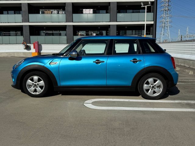 BMW MINI ONE 5DOOR 2017 Image 31