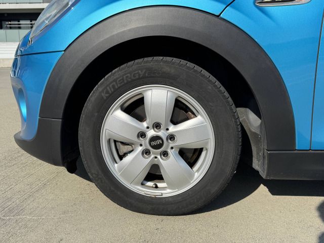 BMW MINI ONE 5DOOR 2017 Image 31