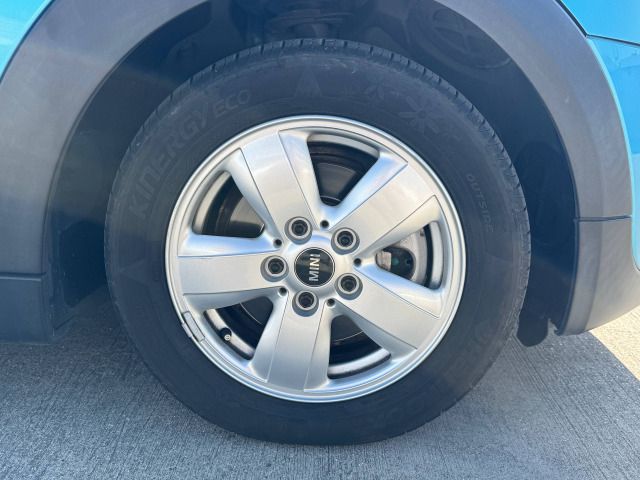 BMW MINI ONE 5DOOR 2017 Image 31