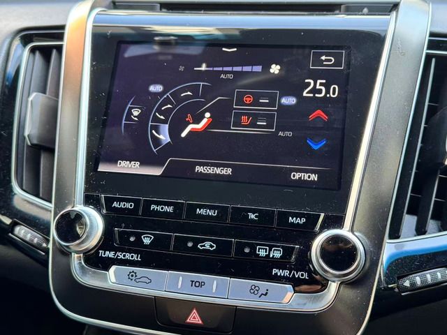 TOYOTA CROWN SEDAN HYBRID 2018 Image 31