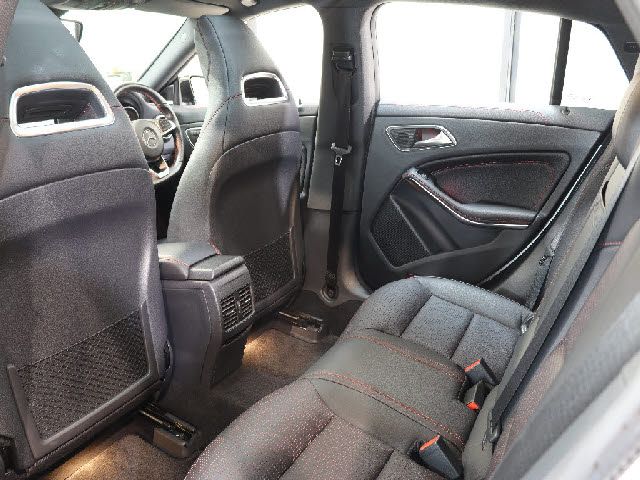 MERCEDES BENZ CLA SH 2017 Image 31