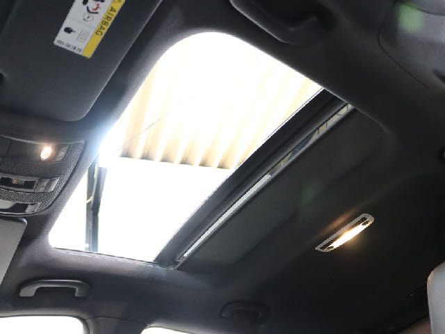 MERCEDES BENZ CLA SH 2017 Image 31