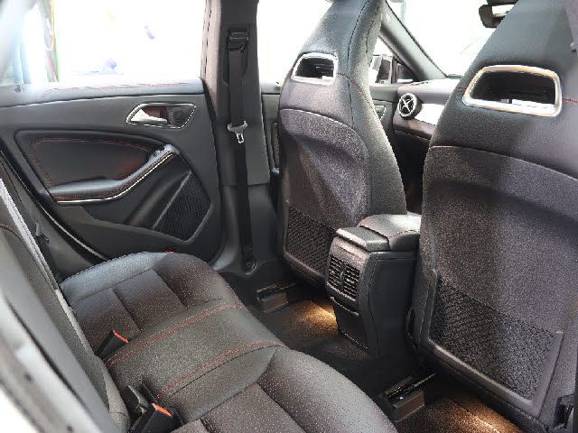 MERCEDES BENZ CLA SH 2017 Image 31