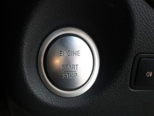 MERCEDES BENZ CLA SH 2017 Image 31