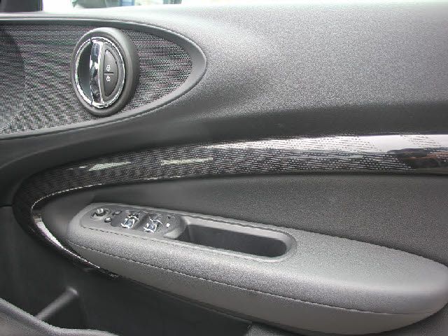 BMW MINI COOPER D CLUBMA 2019 Image 31