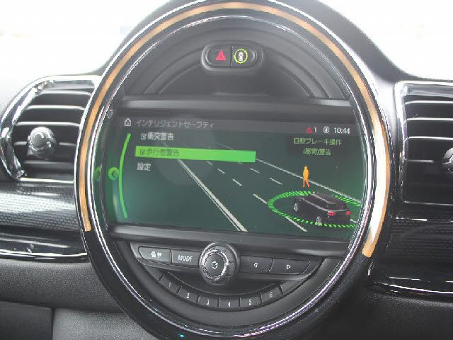 BMW MINI COOPER D CLUBMA 2019 Image 31