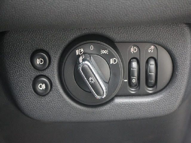 BMW MINI COOPER D CLUBMA 2019 Image 31