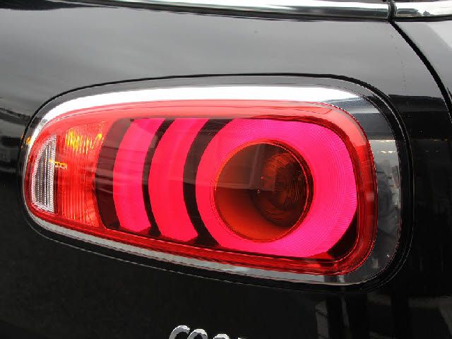 BMW MINI COOPER D CLUBMA 2019 Image 31