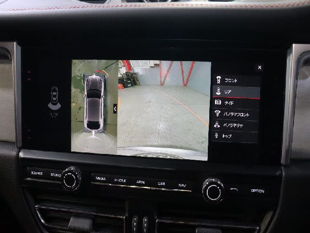 PORSCHE MACAN 2019 Image 31