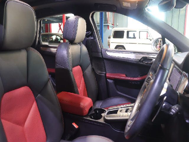 PORSCHE MACAN 2019 Image 31