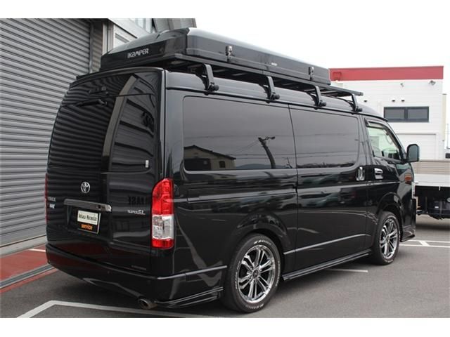 TOYOTA HIACE VAN 4WD 2022 Image 31