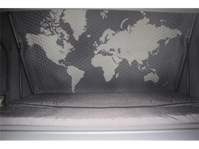 TOYOTA HIACE VAN 4WD 2022 Image 31