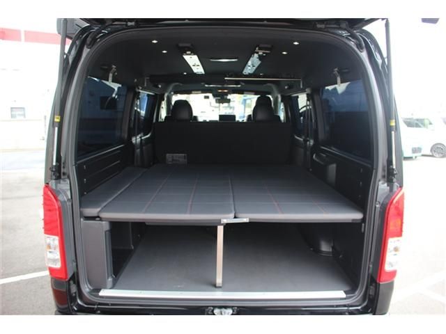 TOYOTA HIACE VAN 4WD 2022 Image 31