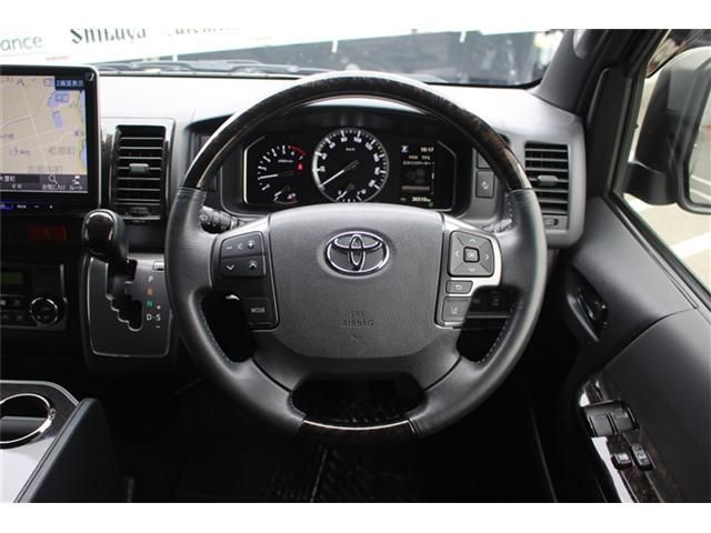 TOYOTA HIACE VAN 4WD 2022 Image 31