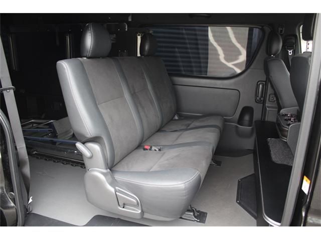 TOYOTA HIACE VAN 4WD 2022 Image 31