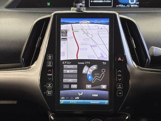 TOYOTA PRIUS PHV 2018 Image 31