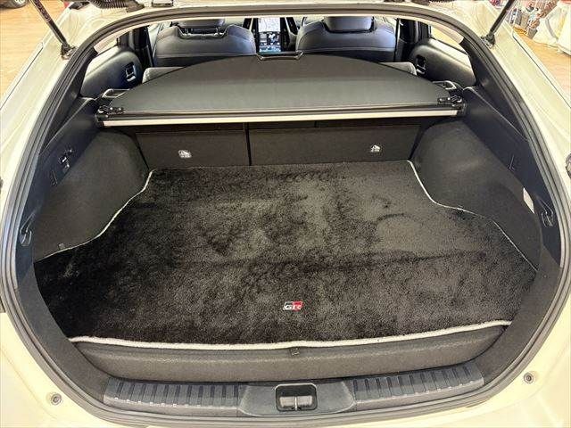 TOYOTA PRIUS PHV 2018 Image 31