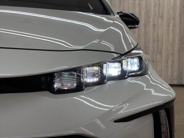 TOYOTA PRIUS PHV 2018 Image 31