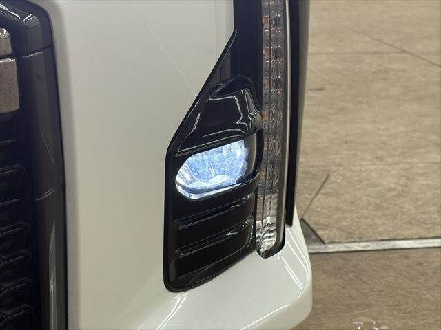 TOYOTA PRIUS PHV 2018 Image 31