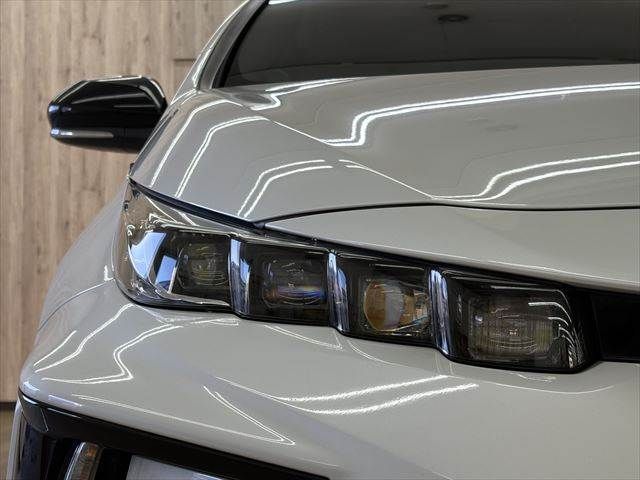 TOYOTA PRIUS PHV 2018 Image 31