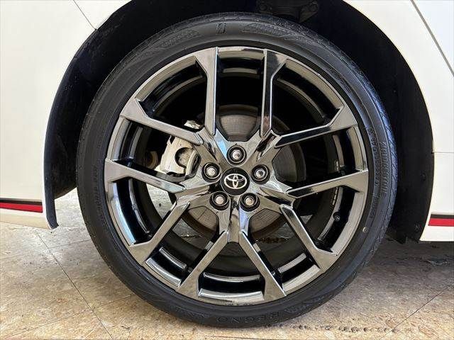 TOYOTA PRIUS PHV 2018 Image 31