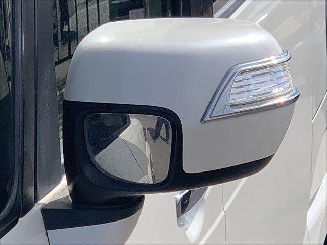 HONDA N BOX CUSTOM 2015 Image 31