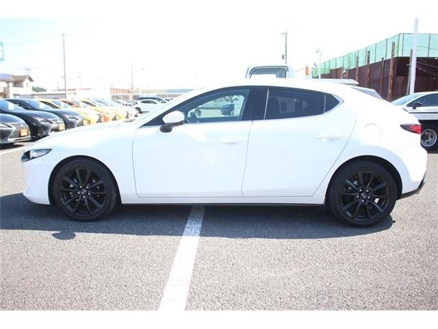 MAZDA 3 FASTBACK 2023 Image 31