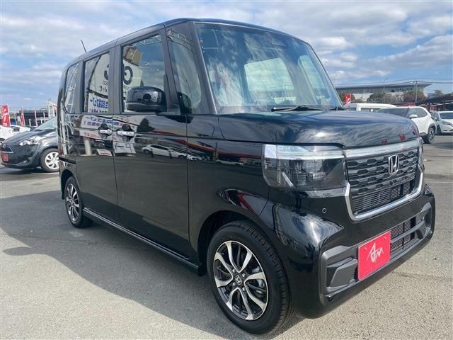 HONDA N BOX CUSTOM 2023 Image 31