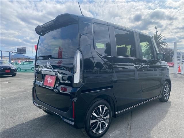 HONDA N BOX CUSTOM 2023 Image 31