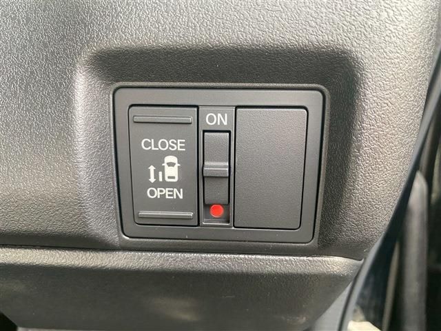 HONDA N BOX CUSTOM 2023 Image 31