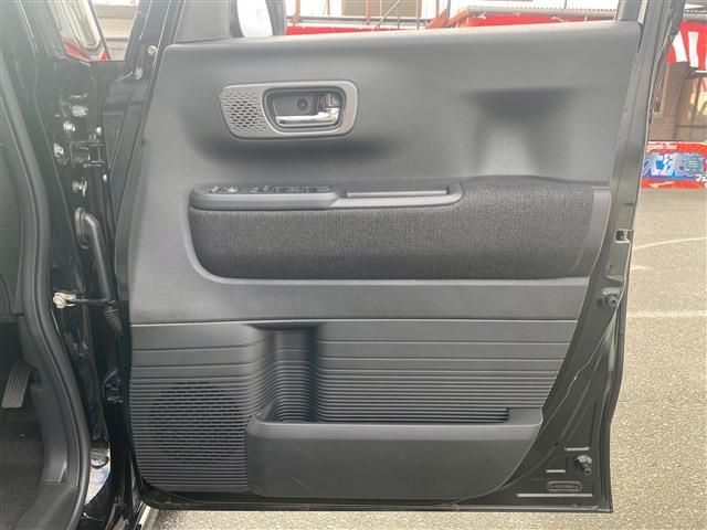 HONDA N BOX CUSTOM 2023 Image 31