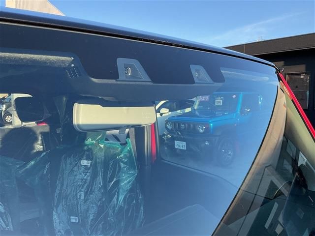 SUZUKI JIMNY NOMADE 2025 Image 31