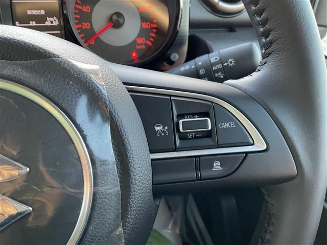 SUZUKI JIMNY NOMADE 2025 Image 31