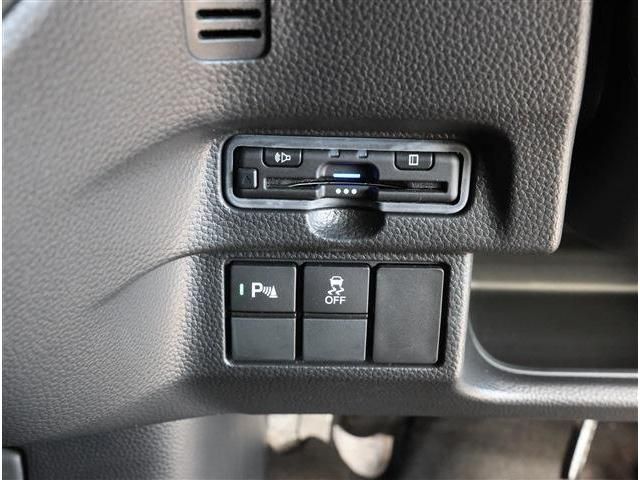 HONDA N BOX CUSTOM 2023 Image 31