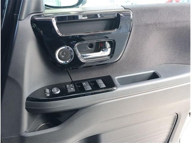 HONDA N BOX CUSTOM 2023 Image 31